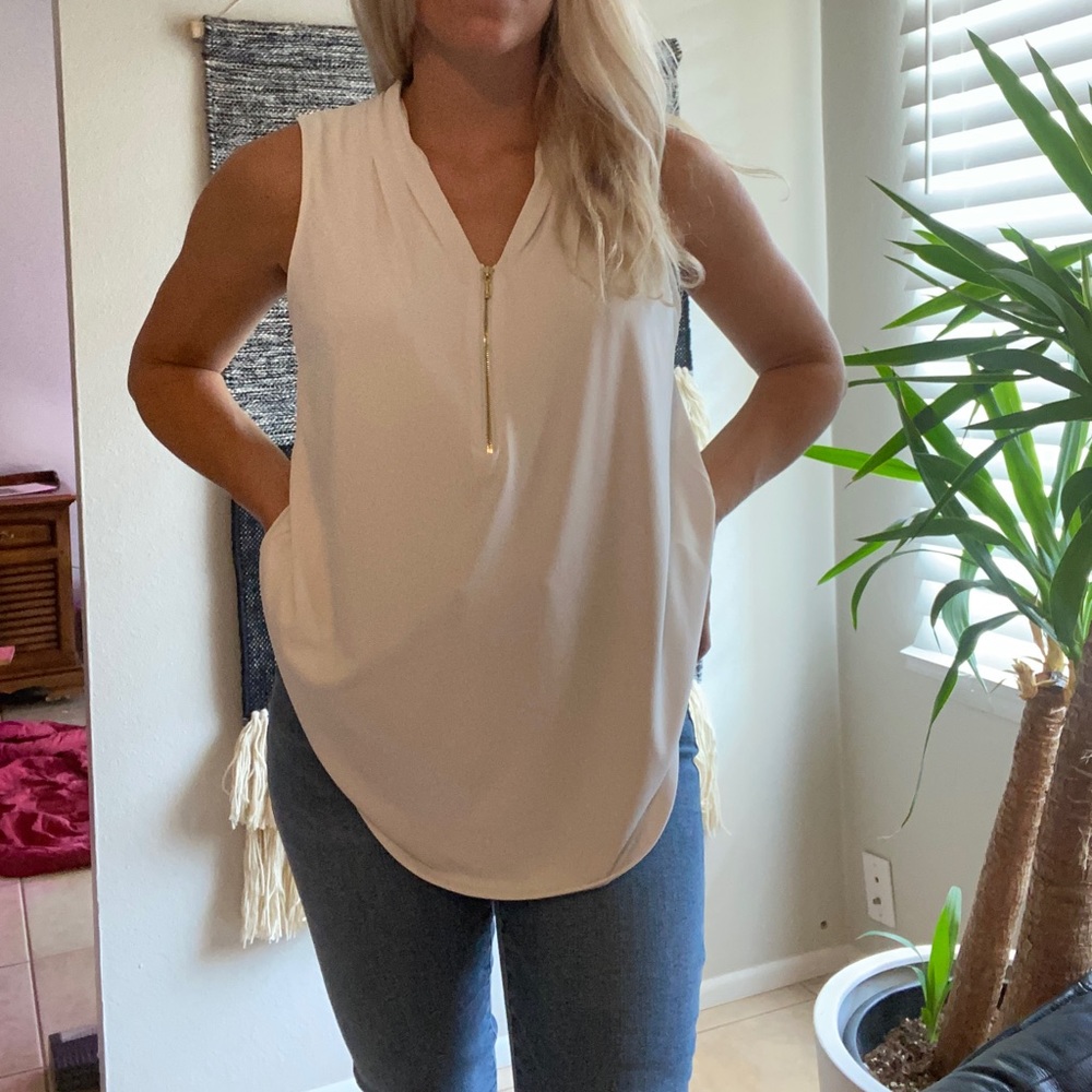 Ivanka Trump white tank top- small